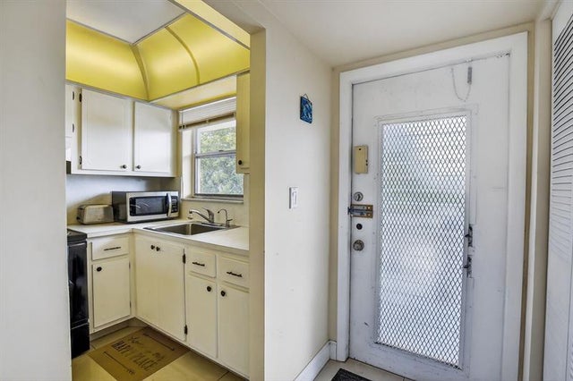 3 of 32 - 8100 Sunrise Lakes Blvd 303, Sunrise, FL