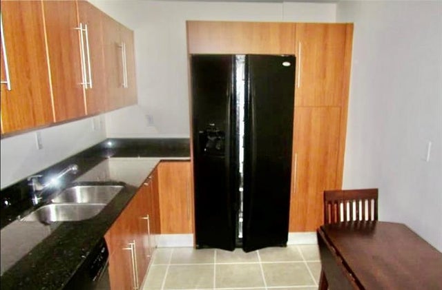 3 of 23 - 3001 S Ocean Dr 207, Hollywood, FL