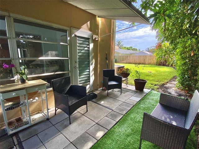 3 of 24 - 108 Ne 20th Avenue 101, Boynton Beach, FL