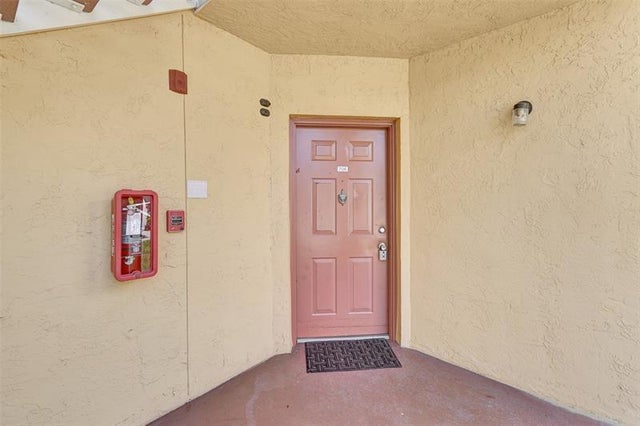 2 of 37 - 2371 Nw 33rd St 706, Oakland Park, FL