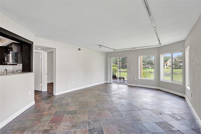 4 of 37 - 2371 Nw 33rd St 706, Oakland Park, FL