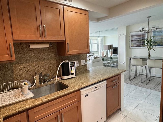 2 of 42 - 305 N Pompano Beach Blvd 1006, Pompano Beach, FL