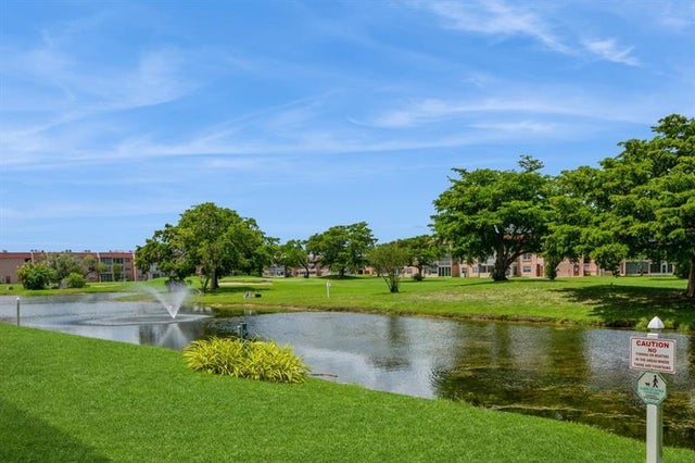 1 of 21 - 9181 Sunrise Lakes Blvd 306, Sunrise, FL