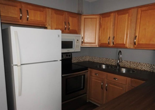 5 of 16 - 4050 Ne 12 Ter 13, Oakland Park, FL