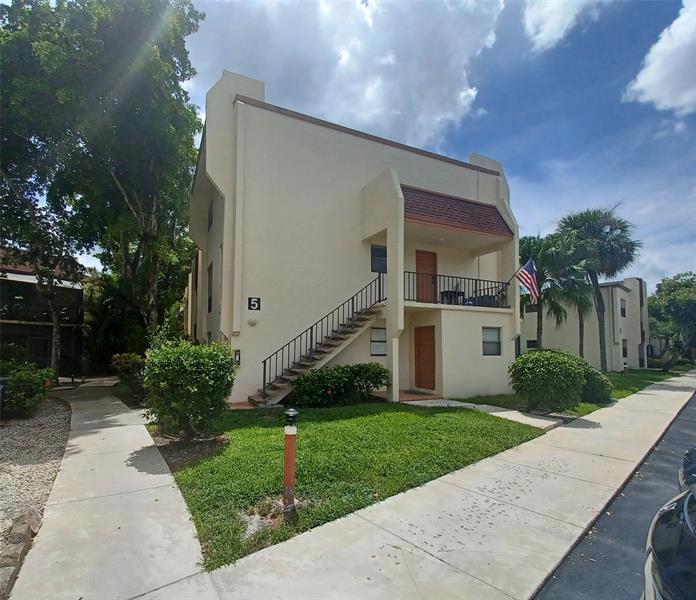 301 N Pine Island Rd 216, Plantation