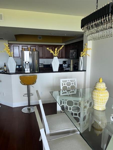 3 of 6 - 14951 Royal Oaks Ln 808, North Miami, FL