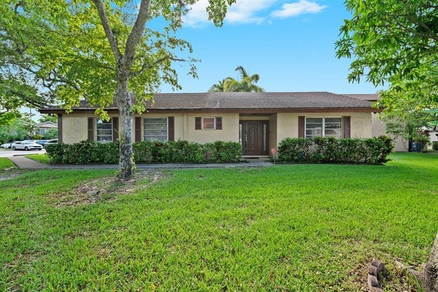 1 of 30 - 2229 Nova Village Dr 2229, Davie, FL
