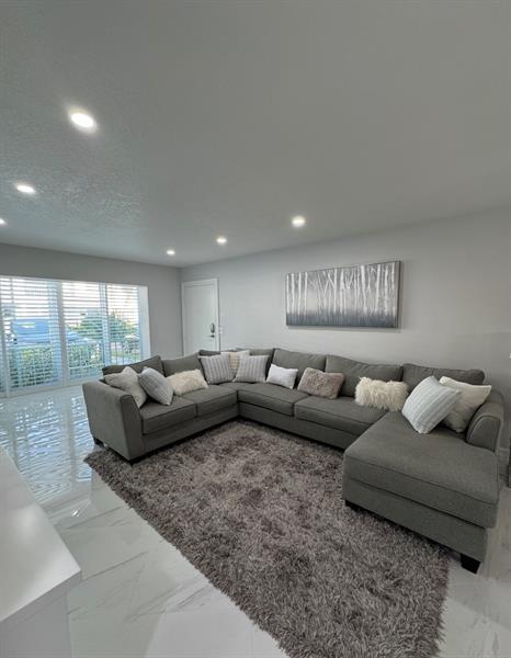 4 of 22 - 6379 Bay Club Dr 2, Fort Lauderdale, FL