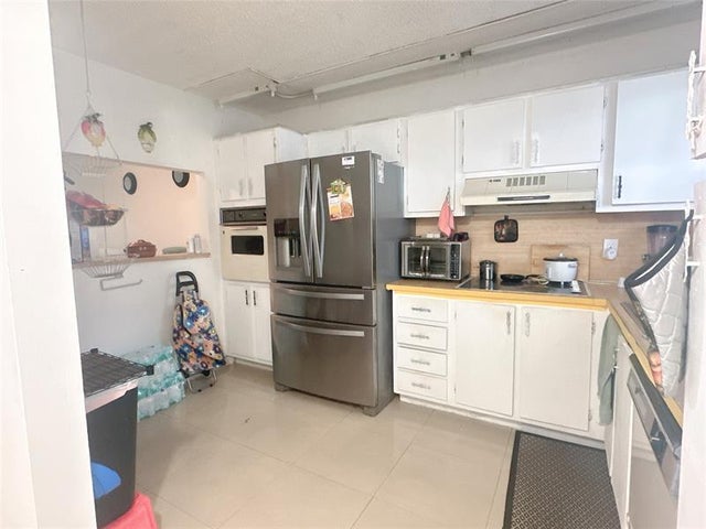 4 of 5 - 617 S State Road 7 1g, Margate, FL