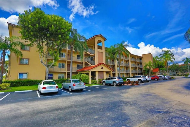4 of 37 - 13001 Sw 11th Ct 307, Hollywood, FL