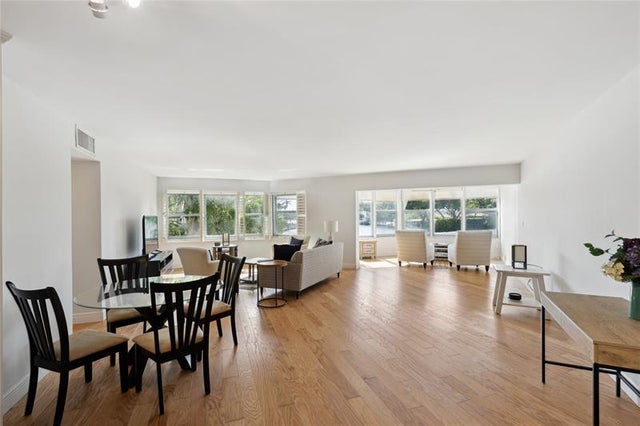 4 of 33 - 818 Se 4th St 201, Fort Lauderdale, FL