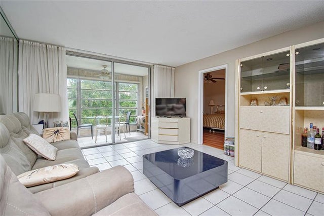 4 of 43 - 9460 Sunrise Lakes Blvd 202, Sunrise, FL