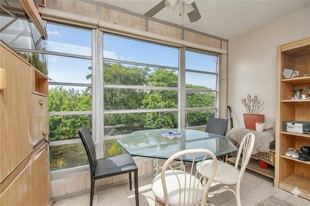 5 of 43 - 9460 Sunrise Lakes Blvd 202, Sunrise, FL