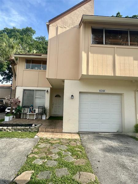 1 of 3 - 8248 Nw 9th St 6, Fort Lauderdale, FL