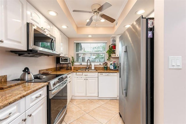 3 of 28 - 3032 Lake Shore Dr 3032, Deerfield Beach, FL