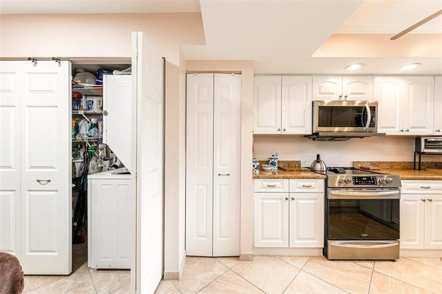 4 of 28 - 3032 Lake Shore Dr 3032, Deerfield Beach, FL