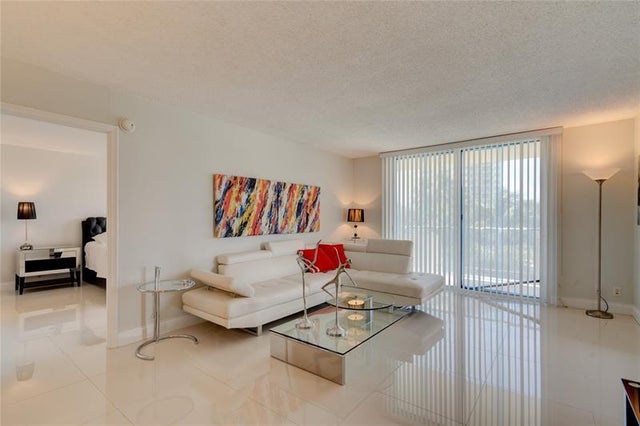 4 of 41 - 2000 S Ocean Blvd 2l, Lauderdale By The Sea, FL