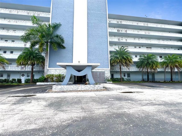 2 of 25 - 320 Ne 12th Ave 408, Hallandale, FL