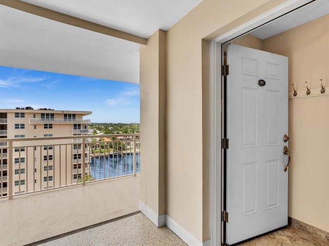 2 of 54 - 1051 Hillsboro Mile 907e, Pompano Beach, FL