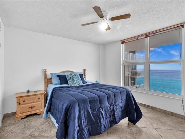 4 of 54 - 1051 Hillsboro Mile 907e, Pompano Beach, FL