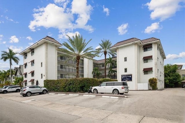 1 of 14 - 924 Se 2nd St 36, Fort Lauderdale, FL