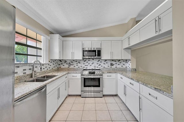 2 of 35 - 1410 Congressional Way 1410, Deerfield Beach, FL