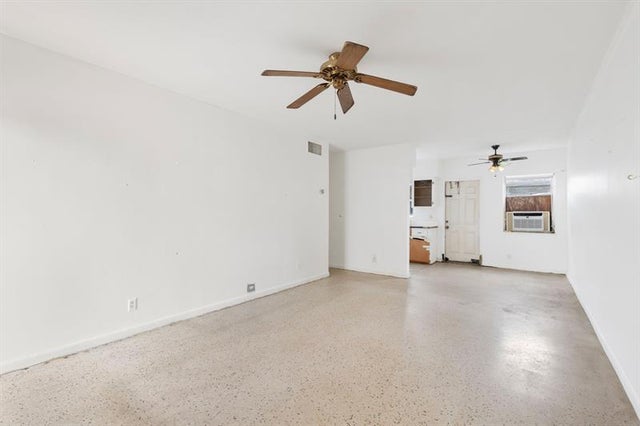 5 of 16 - 290 Ne 40th St 12, Oakland Park, FL