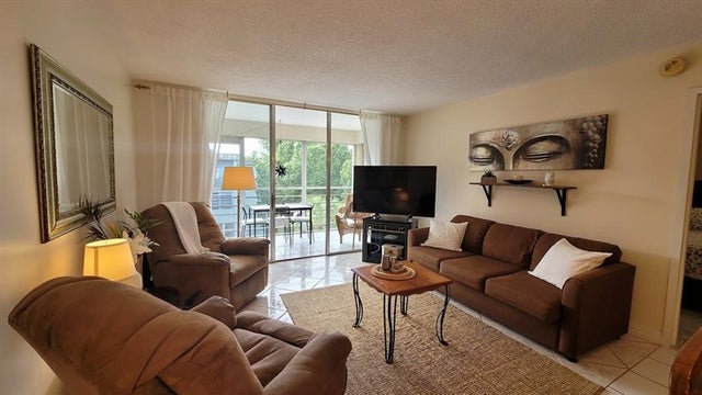 4 of 18 - 2901 Nw 48th Ave 461, Lauderdale Lakes, FL