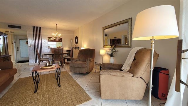 5 of 18 - 2901 Nw 48th Ave 461, Lauderdale Lakes, FL