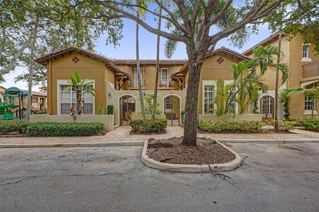 1 of 53 - 803 Sw 147th Ter, Pembroke Pines, FL
