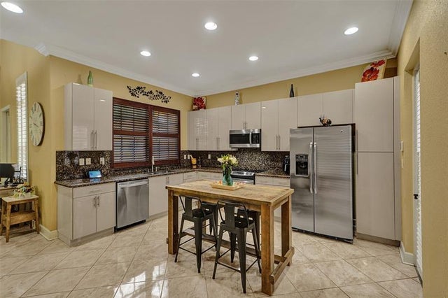 4 of 53 - 803 Sw 147th Ter, Pembroke Pines, FL