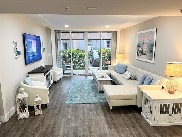 1 of 18 - 2721 Ocean Club Blvd 104, Hollywood, FL