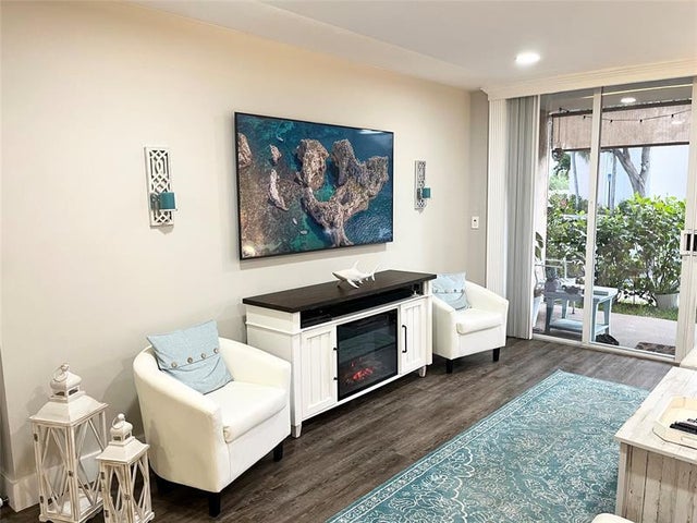 4 of 18 - 2721 Ocean Club Blvd 104, Hollywood, FL