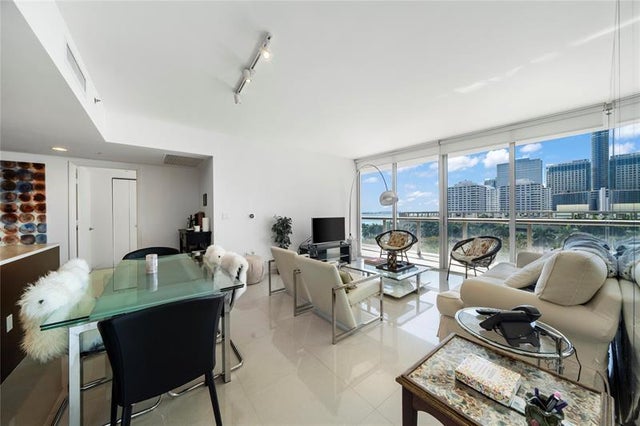 3 of 51 - 495 Brickell Ave 811, Miami, FL