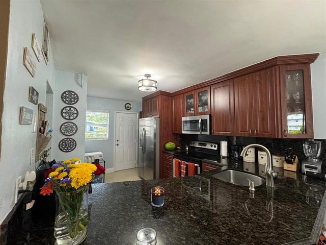 5 of 33 - 1770 Ne 191st St 112-1, Miami, FL