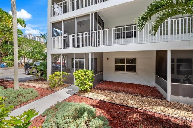3 of 15 - 1930 Jackson St 1, Hollywood, FL