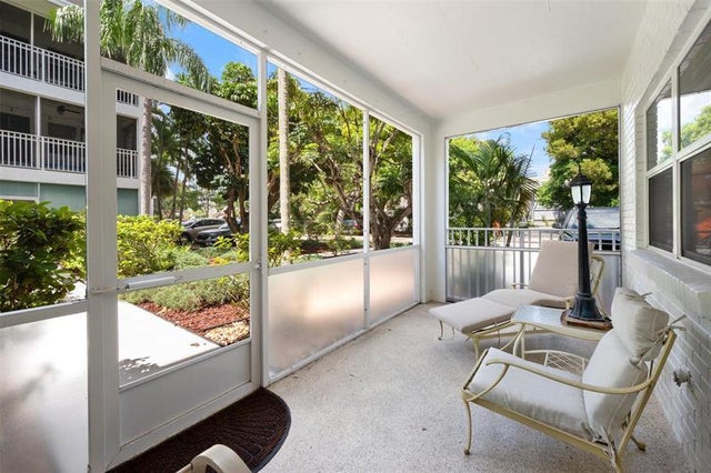 4 of 15 - 1930 Jackson St 1, Hollywood, FL