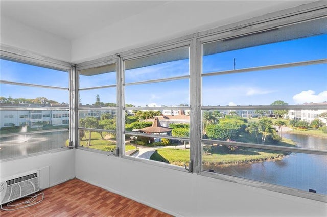 4 of 24 - 4705 Nw 35th St 609, Lauderdale Lakes, FL