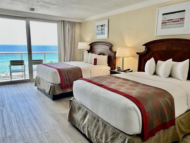 4 of 16 - 19201 Collins Ave 646, North Miami Beach, FL