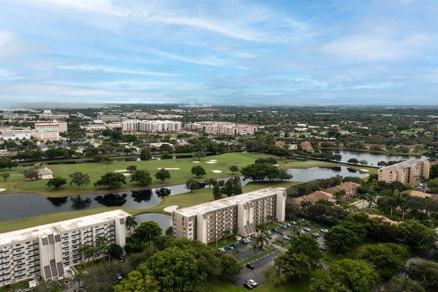 1 of 19 - 3150 W Rolling Hills Cir 110, Davie, FL