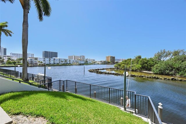 2 of 52 - 2880 Ne 14th Street Cswy 108, Pompano Beach, FL