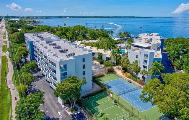 3 of 21 - 104350 Overseas Hwy B-403, Key Largo, FL