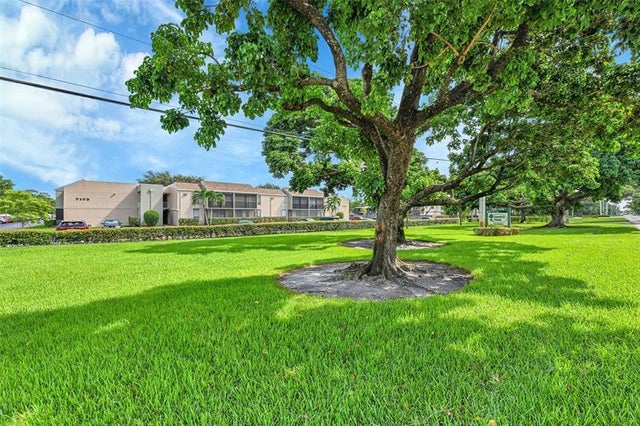 2 of 20 - 7173 Orange Dr 215b, Davie, FL