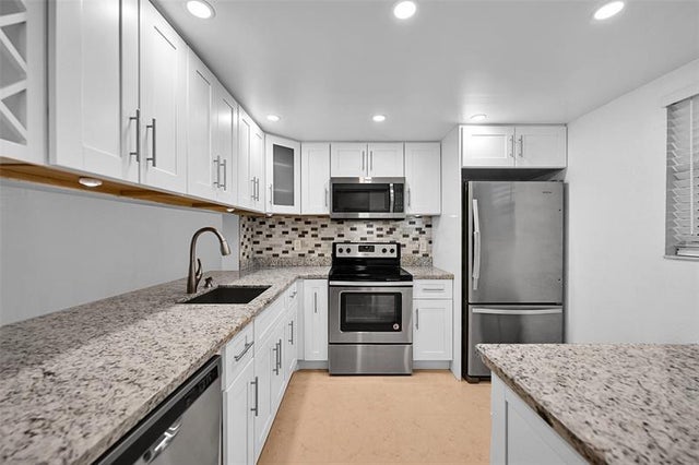 5 of 20 - 7173 Orange Dr 215b, Davie, FL