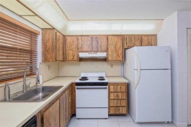 2 of 23 - 10220 Nw 30th Ct 112, Sunrise, FL