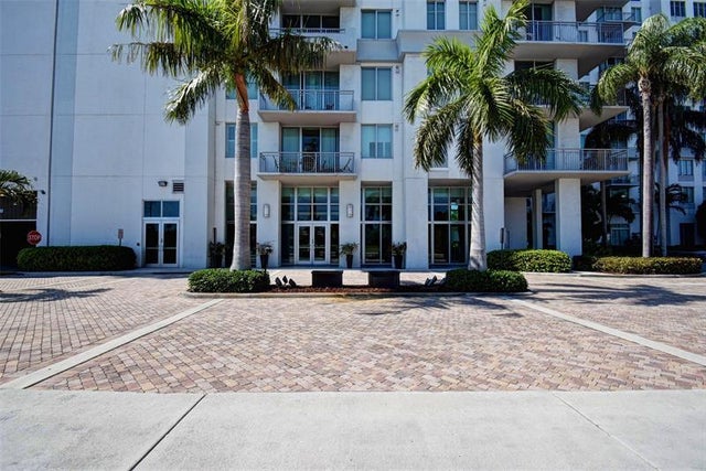 4 of 48 - 300 S Australian Ave 919, West Palm Beach, FL