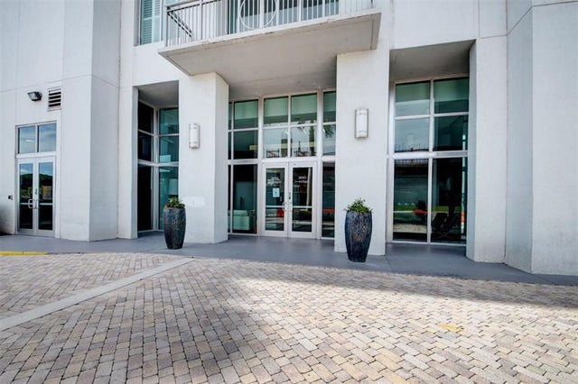 5 of 48 - 300 S Australian Ave 919, West Palm Beach, FL