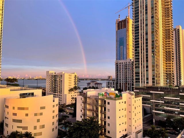 1 of 61 - 444 Ne 30 St 1006, Miami, FL