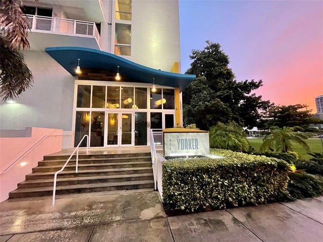 4 of 61 - 444 Ne 30 St 1006, Miami, FL