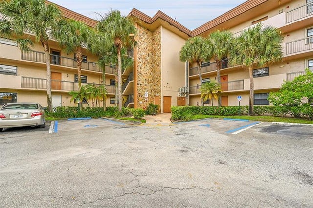 5 of 64 - 4940 E Sabal Palm 202, Tamarac, FL